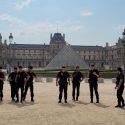 Parigi, Louvre blindato per l'arrivo di Mattarella e Macron. Le foto in esclusiva