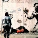 Banksy, a Bologna la mostra immersiva con le riproduzioni a grandezza naturale dei murales