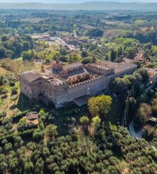 Siena, one of the oldest abbeys in Tuscany for sale