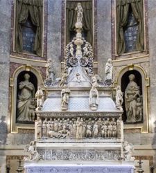 From Nicola Pisano to Michelangelo in one monument. The Ark of San Domenico in Bologna