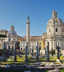 About the display cases for the Trajan Column. Bruno Zanardi speaks