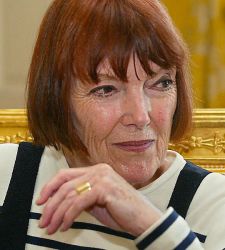 Addio a Mary Quant, la stilista della Swinging London che diffuse (e forse inventò) la minigonna 