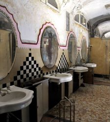 Where to go to the bathroom in art cities? Answers to the most frequently asked questions of tourists