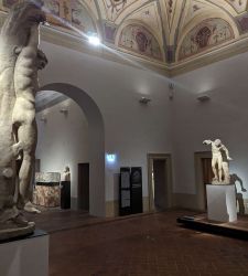 Gli Uffizi espongono i loro tesori di marmo: la mostra “Divina Simulacra”