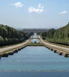 Torna il Reggia Express, il treno storico che porta alla Reggia di Caserta