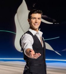 Danza con me, die Show von Roberto Bolle, die den Tanz ins Fernsehen bringt, ist wieder da. Unter den Gästen: Alberto Angela 
