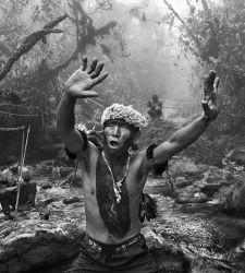 The Amazon in Salgado's shots. To love and protect it 