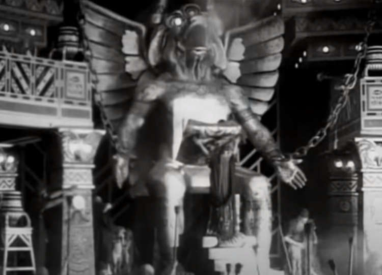 Frame from the scene of Moloch in Cabiria (1914)