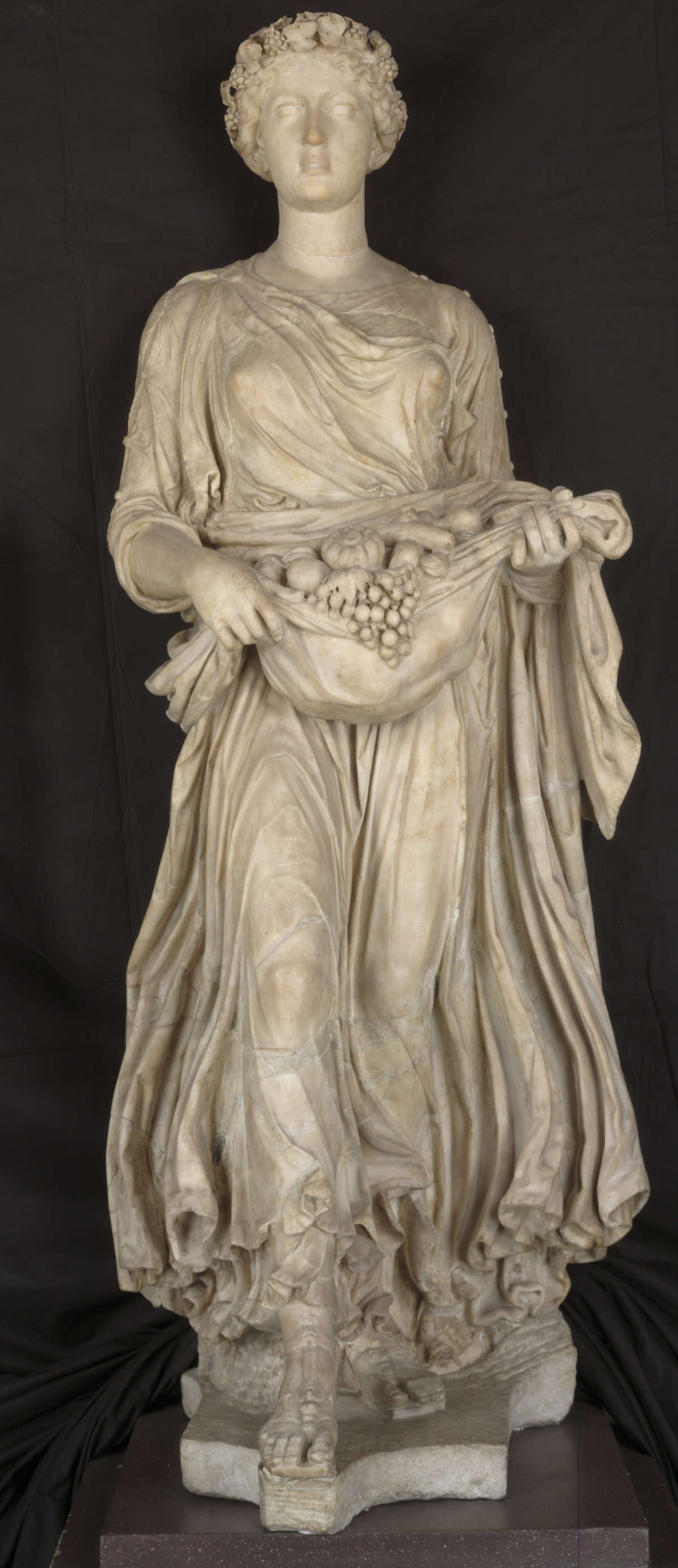 Roman art, Hora or Pomona (1st century AD with 16th-century additions; Carrara marble, height 151 cm; Florence, Uffizi Galleries, inv. 1914 no. 136)