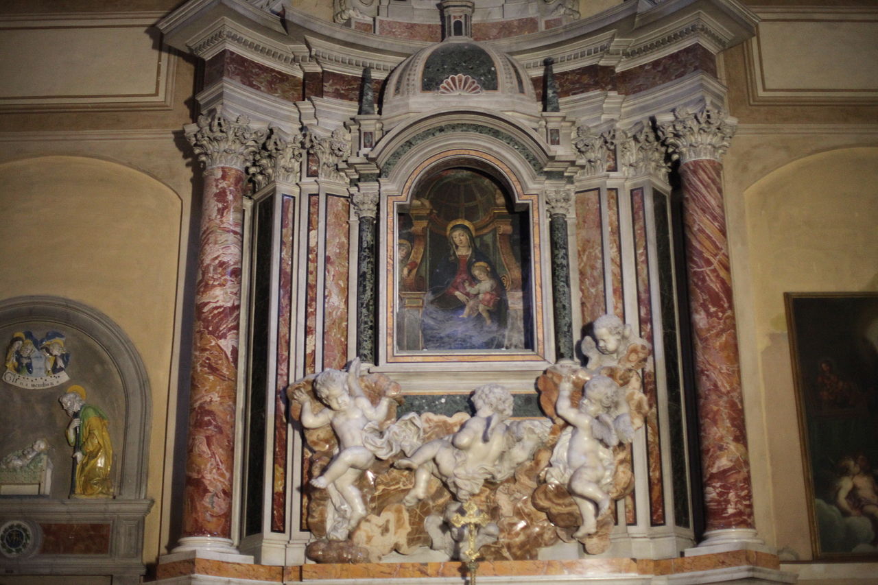L'autel avec la Madone de Pinturicchio. Photo : Matteo Bimonte