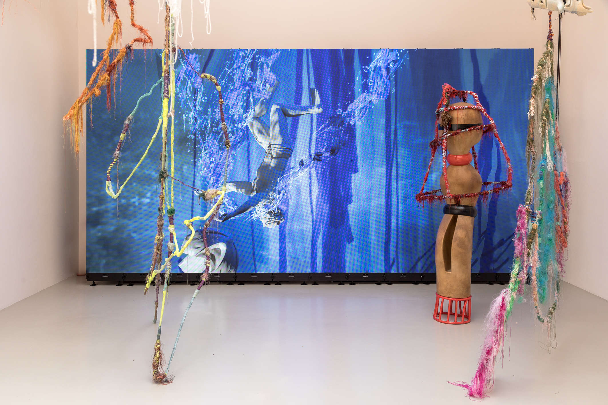 Julien Creuzet, Attila cataracte ta source aux pieds des pitons verts finira dans la grande mer gouffre bleu nous noyâmes dans les larmes marées de la lune (2024). Venice Biennale, 60th edition, Pavilion of France. Photo: Marco Zorzanello