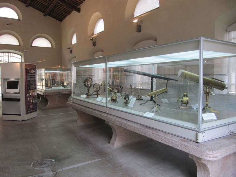 Le musée des instruments de calcul et le musée des instruments de ...