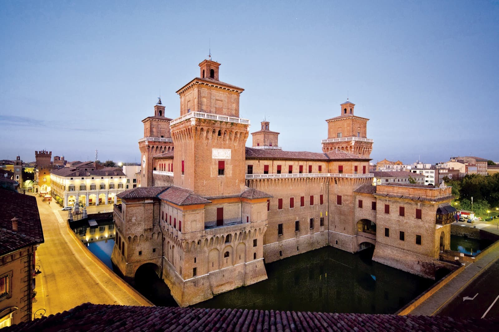 The Estense Castle of Ferrara. Photo: Province of Ferrara