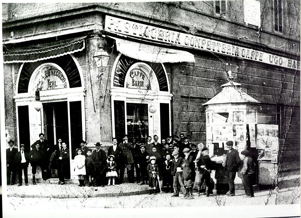 Bardi's Cafe circa 1920