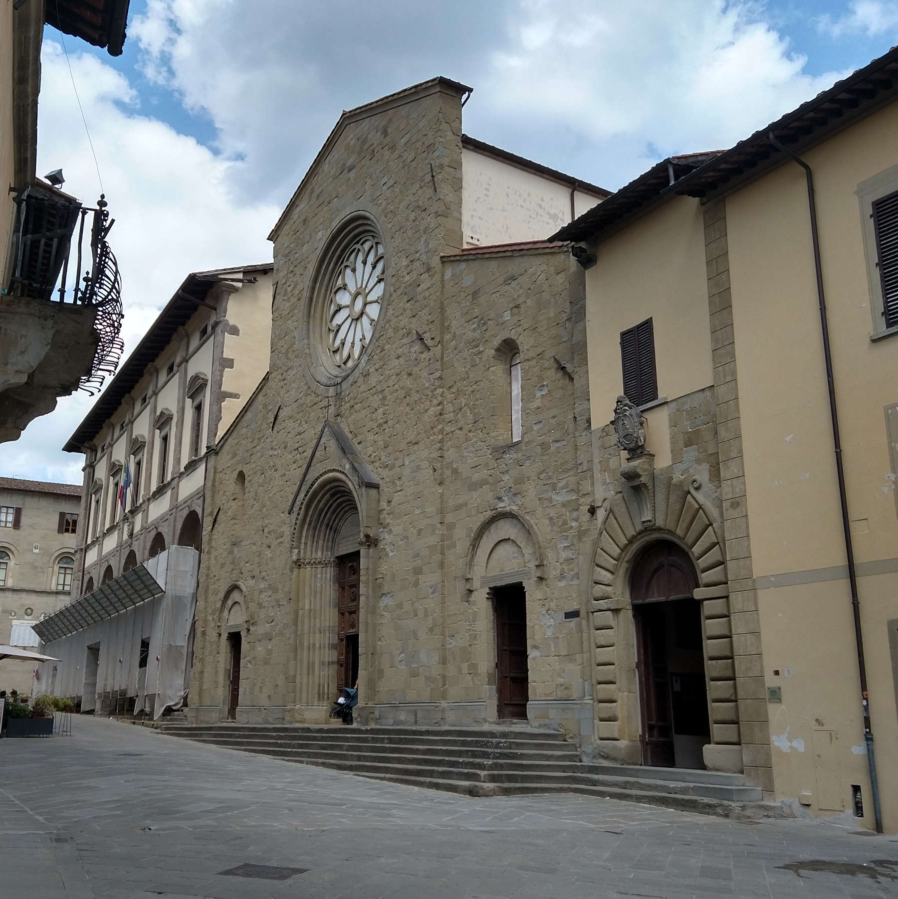 Cathedral of Sansepolcro, facade