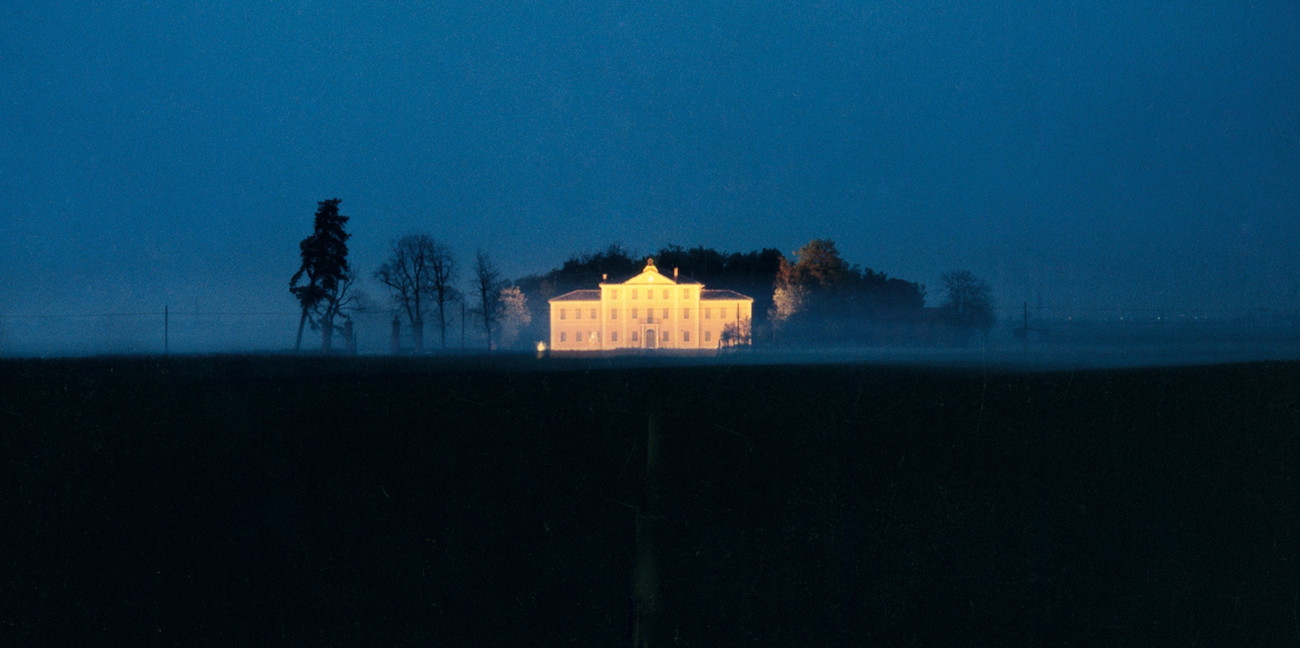 Mostra Luigi Ghirri. Zone di passaggio al Palazzo dei Musei di Reggio ...