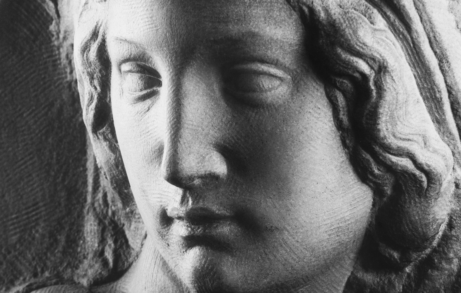 an-exhibition-in-florence-traces-the-themes-of-mimmo-jodice-s-photography