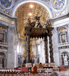 Il Baldacchino di San Pietro sarà restaurato in vista del Giubileo 2025. L'ultimo restauro nel Settecento