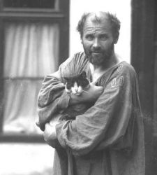 Famous artists and their cats: 10 pictures of artists with their cats