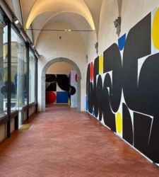 La street art arriva per la prima volta nel loggiato del Museo Novecento di Firenze