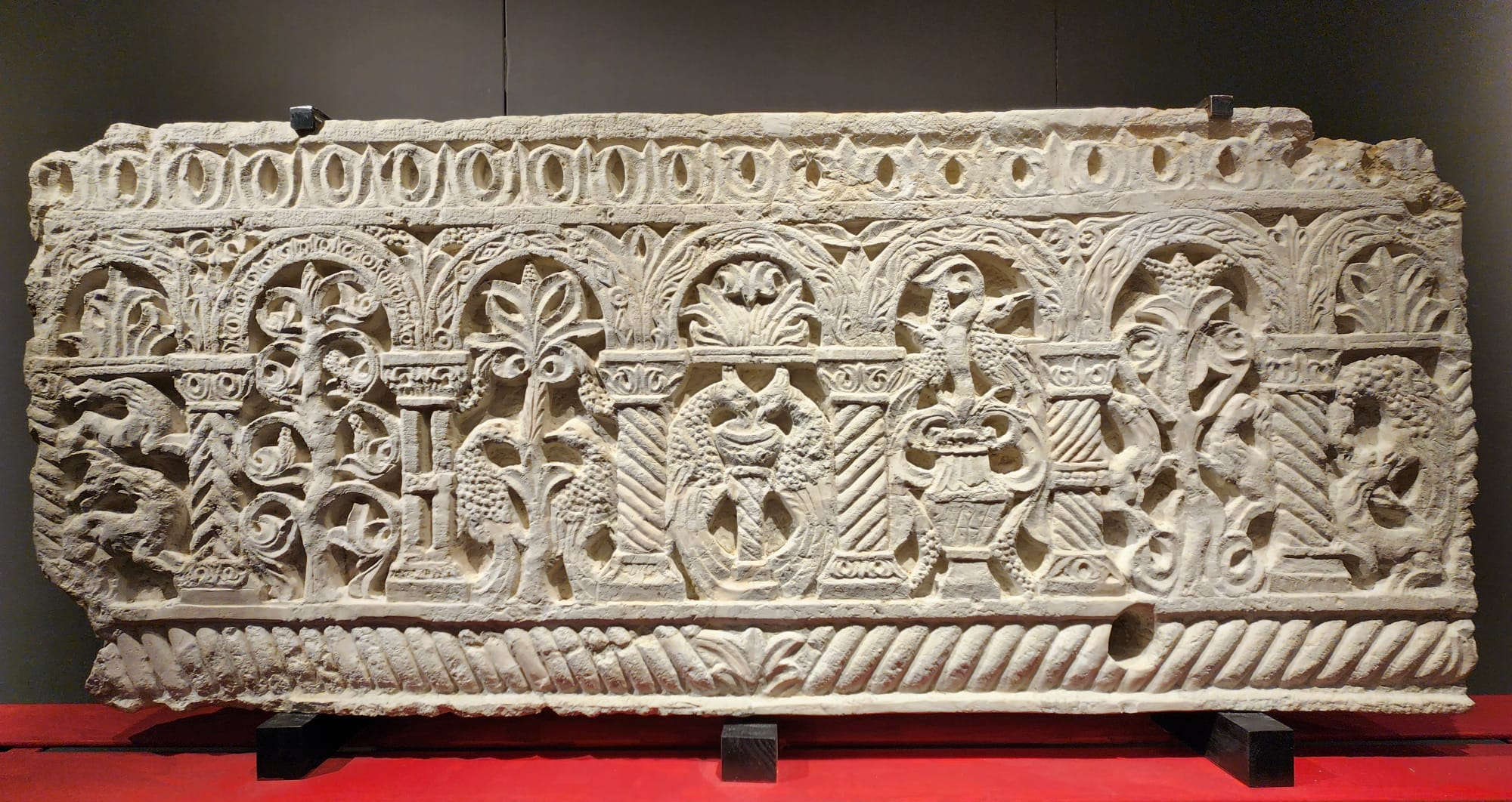 Adriatic area artist, Slab with small arches and animals (late 13th century; Istrian stone)