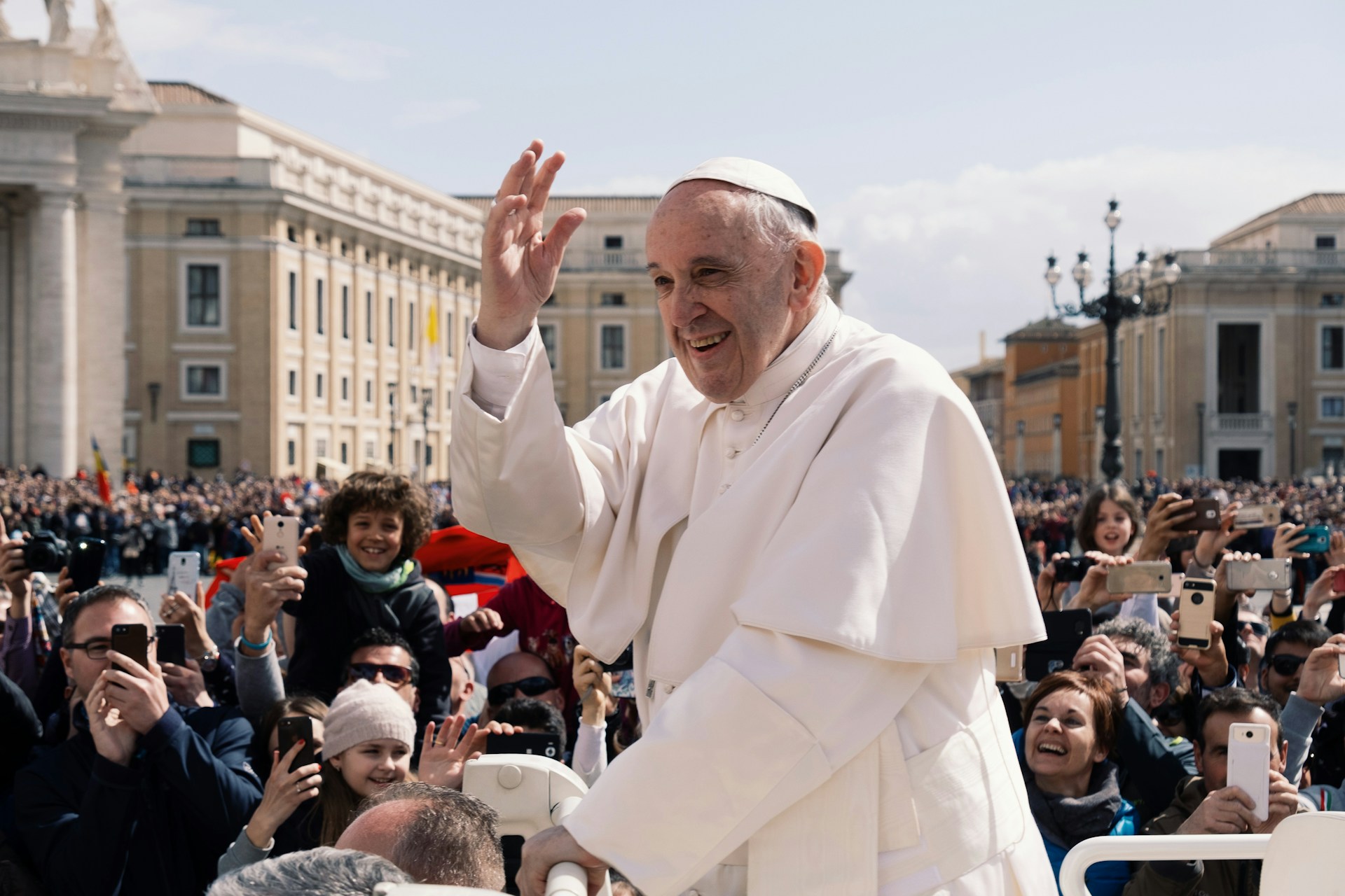 Morto papa Francesco: ecco cosa ha fatto per l'arte durante il suo pontificato