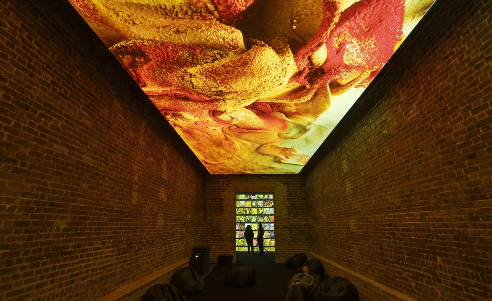 La metamorfosi della creazione e della percezione nelle nuove tecnologie dell'arte