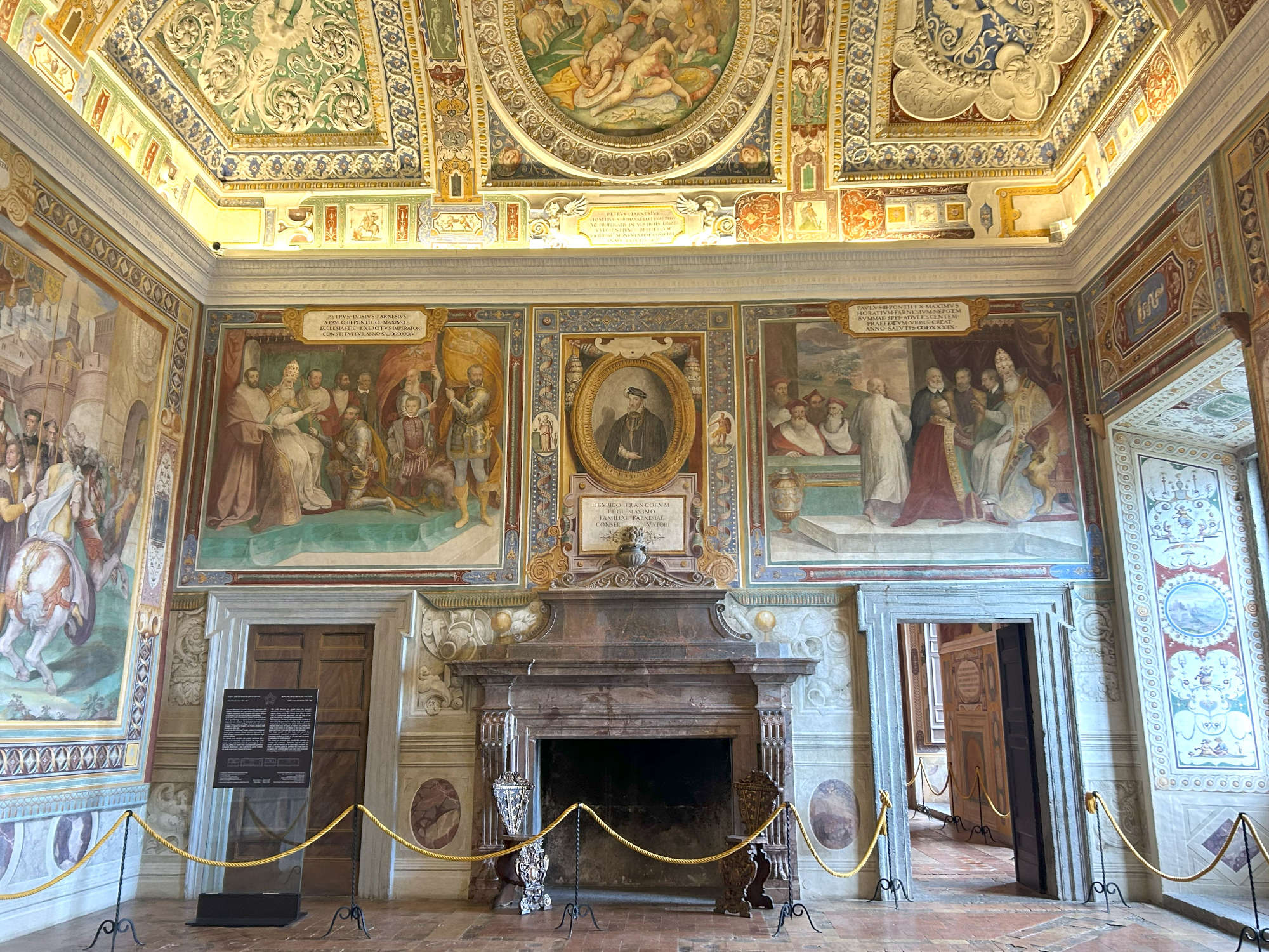 Sala de los Fasti Farnesio