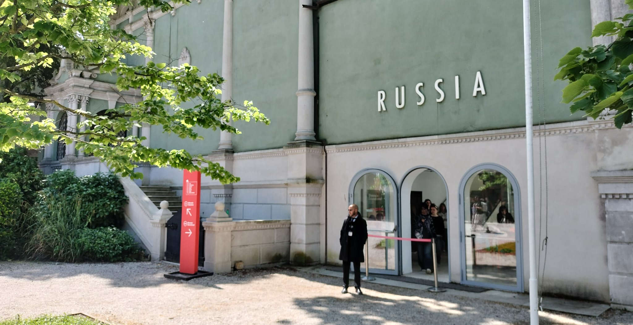 Israele, Russia, Qatar: se in tempo di guerra la Biennale di Venezia è geopolitica