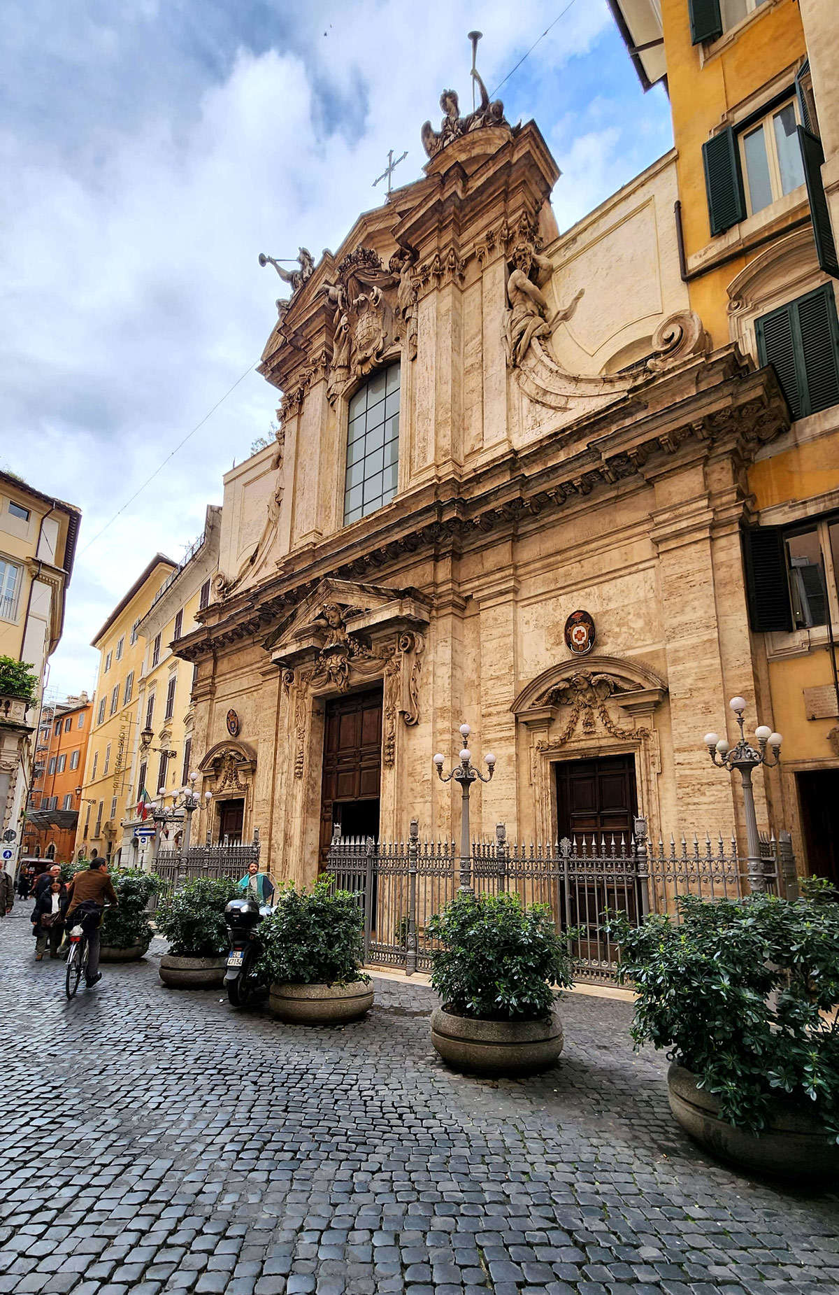 St. Anthony of the Portuguese, the facade