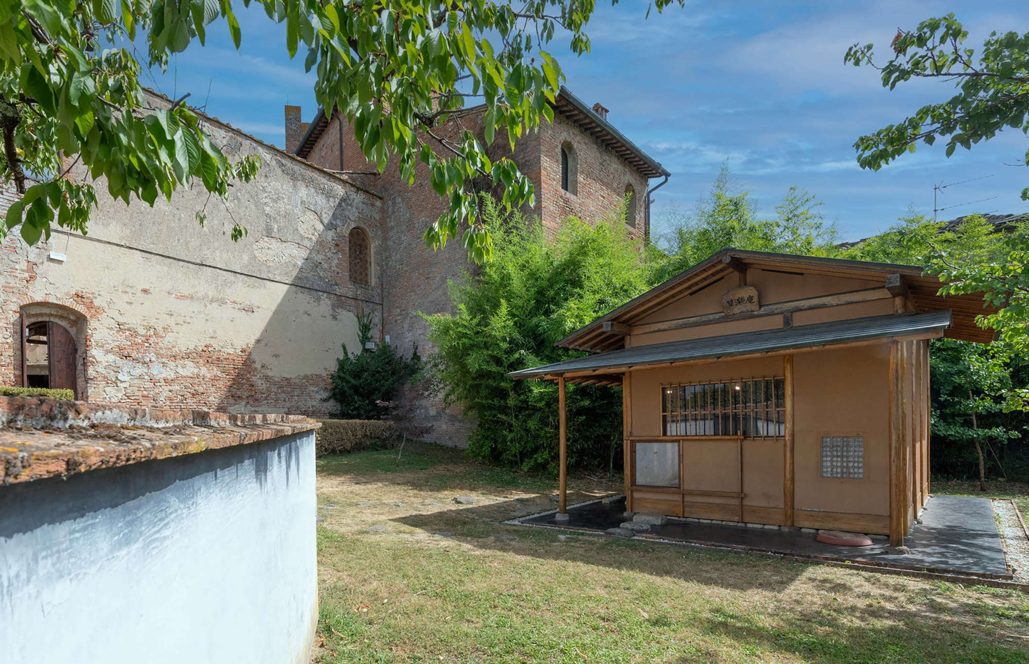 Hidetoshi Nagasawa's Japanese house in the garden of Palazzo Pretorio in Certaldo. Photo: Museo Diffuso Empolese Valdelsa