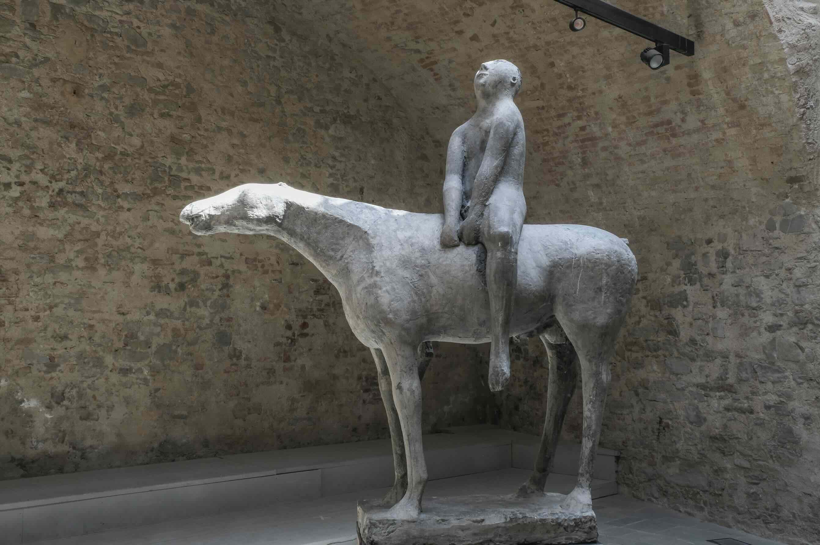 Marino Marini ad Arezzo: una riflessione sul dramma dell'umanità. Com'è la mostra