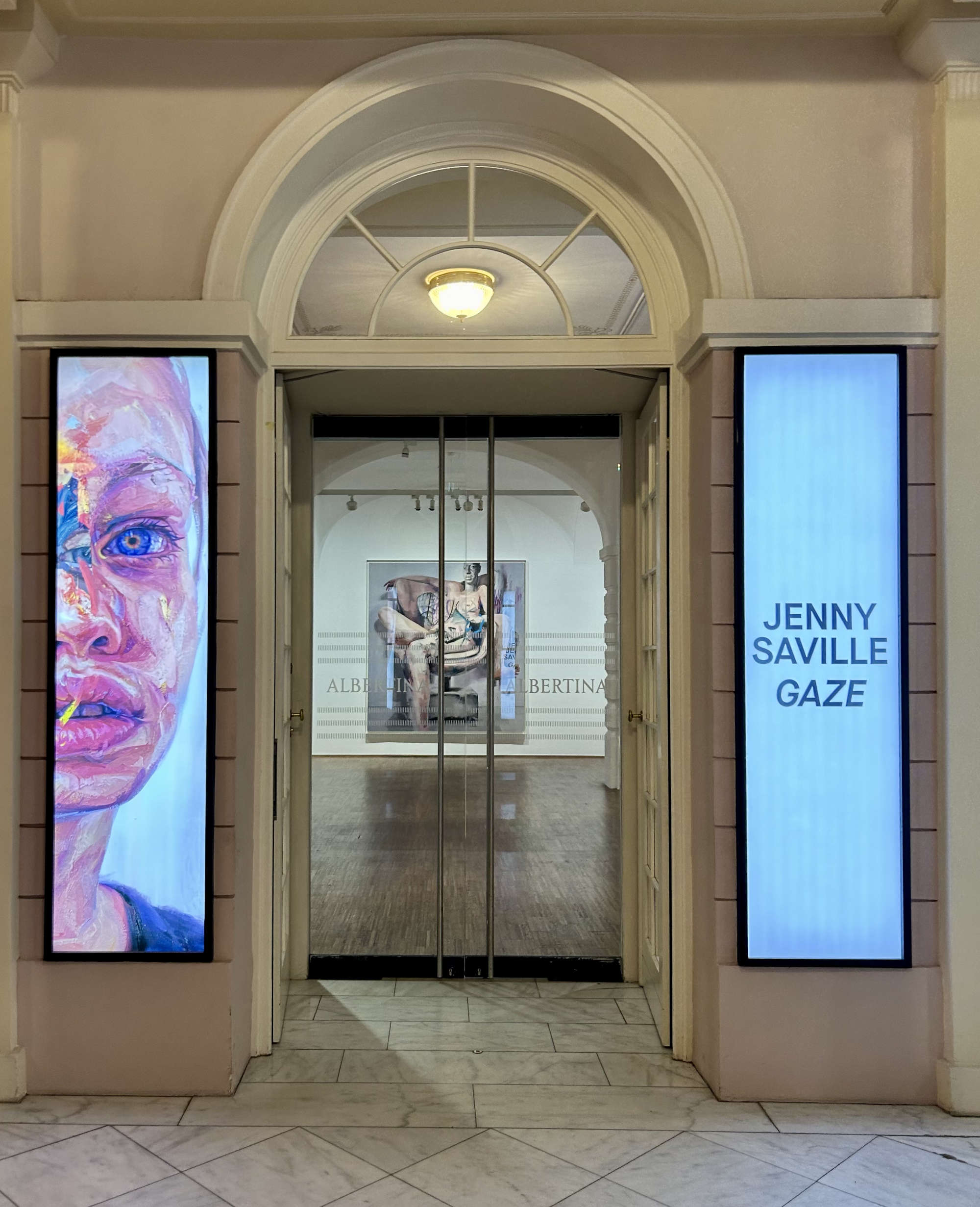 Allestimenti della mostra Gaze di Jenny Saville a Vienna, Albertina. Foto: Francesca Anita Gigli
