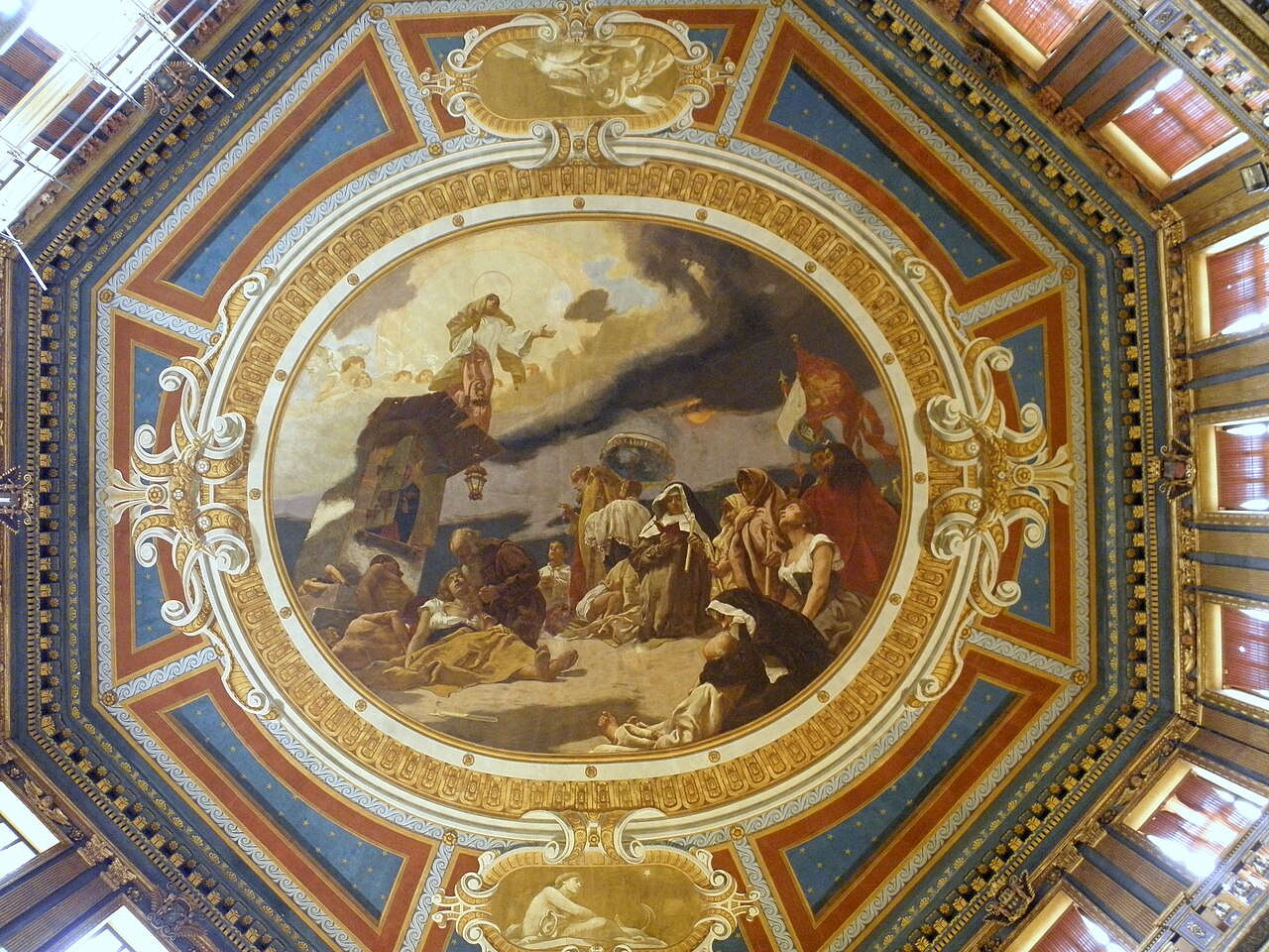 Ceiling. Photo: Wikimedia/Threecharlie Ceiling. Photo: Wikimedia/Threecharlie