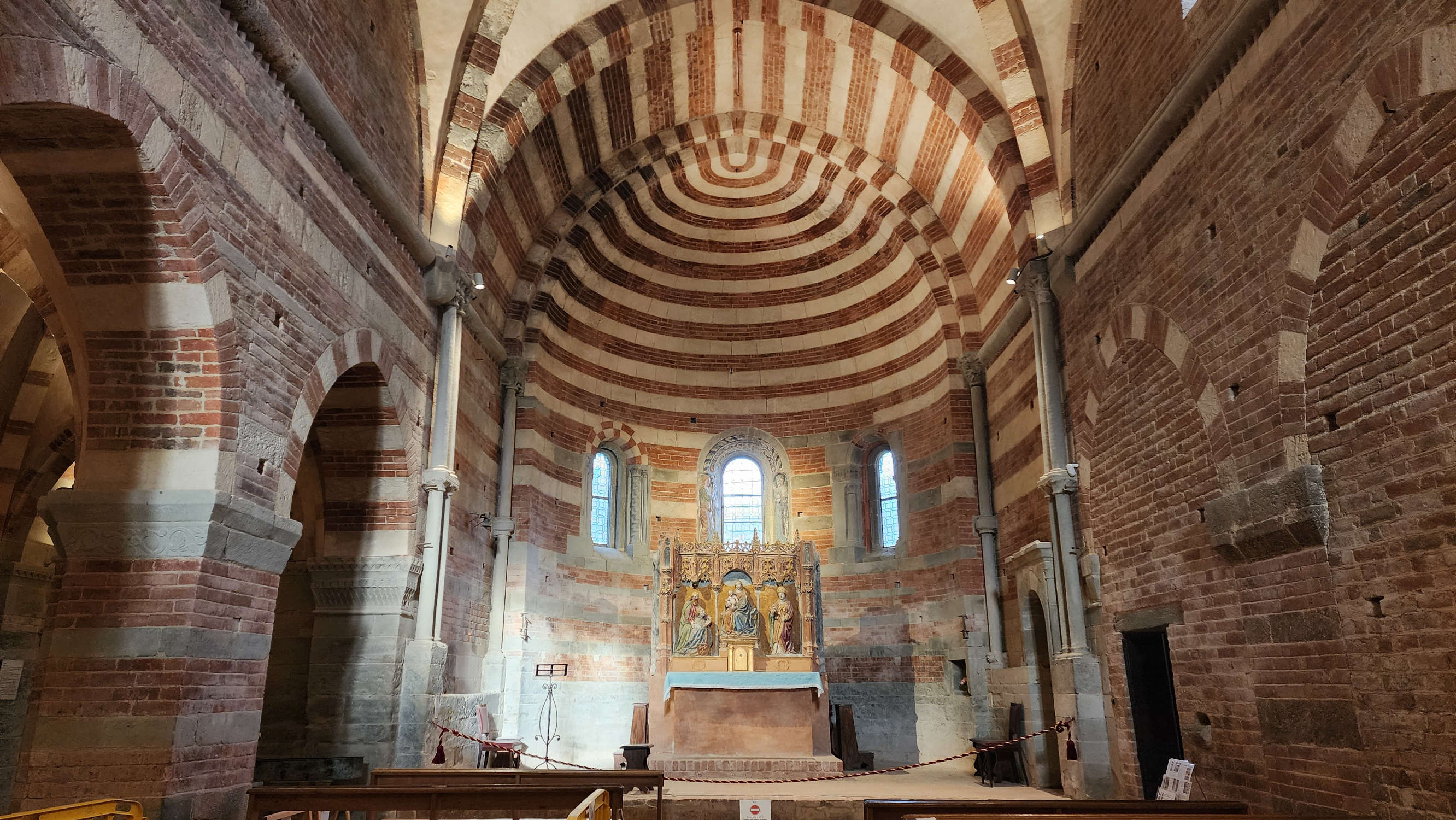 Abbey of Santa Maria di Vezzolano. Photo: Federico Giannini