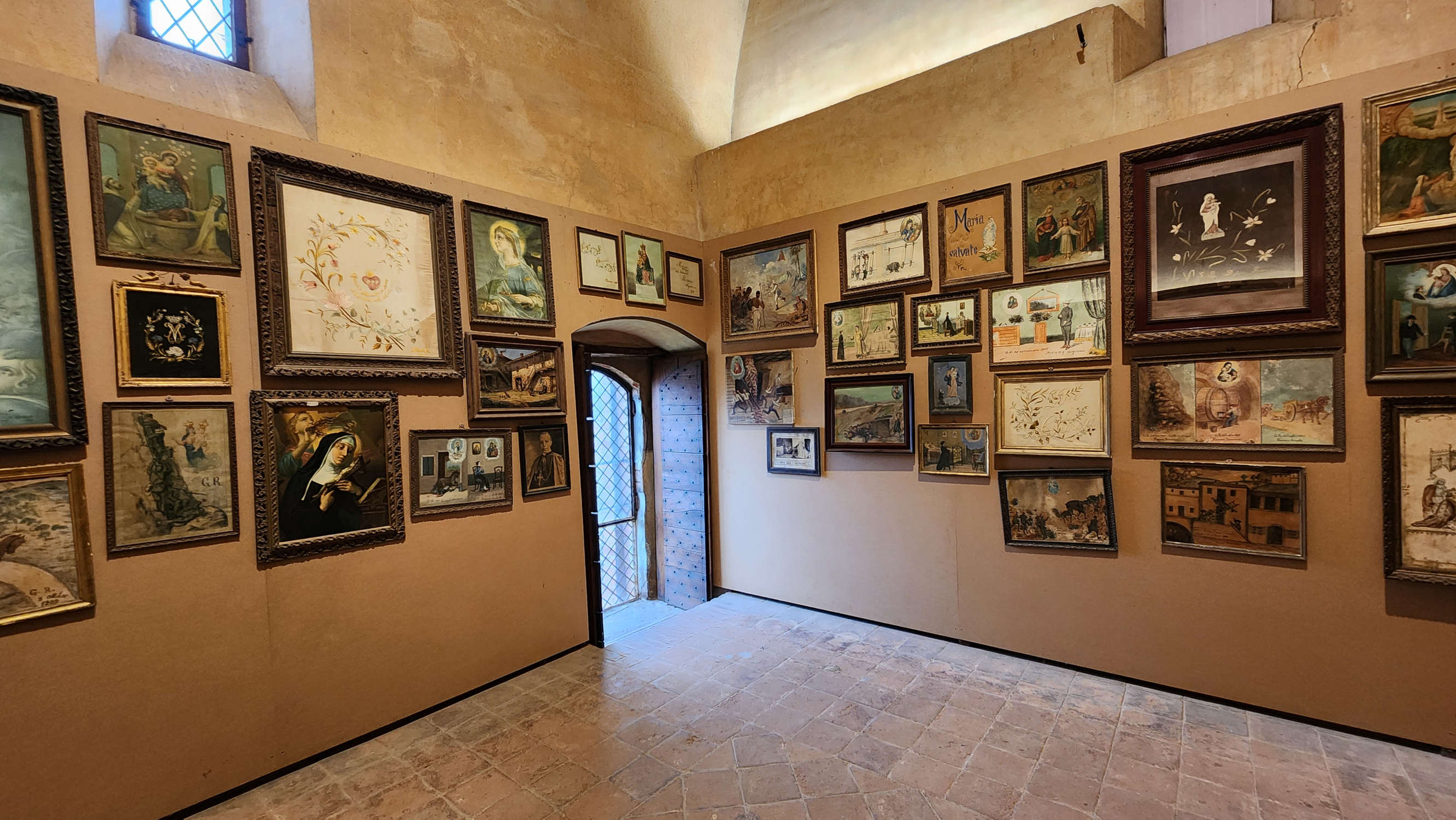 Abbey of Santa Maria di Vezzolano. Photo: Federico Giannini