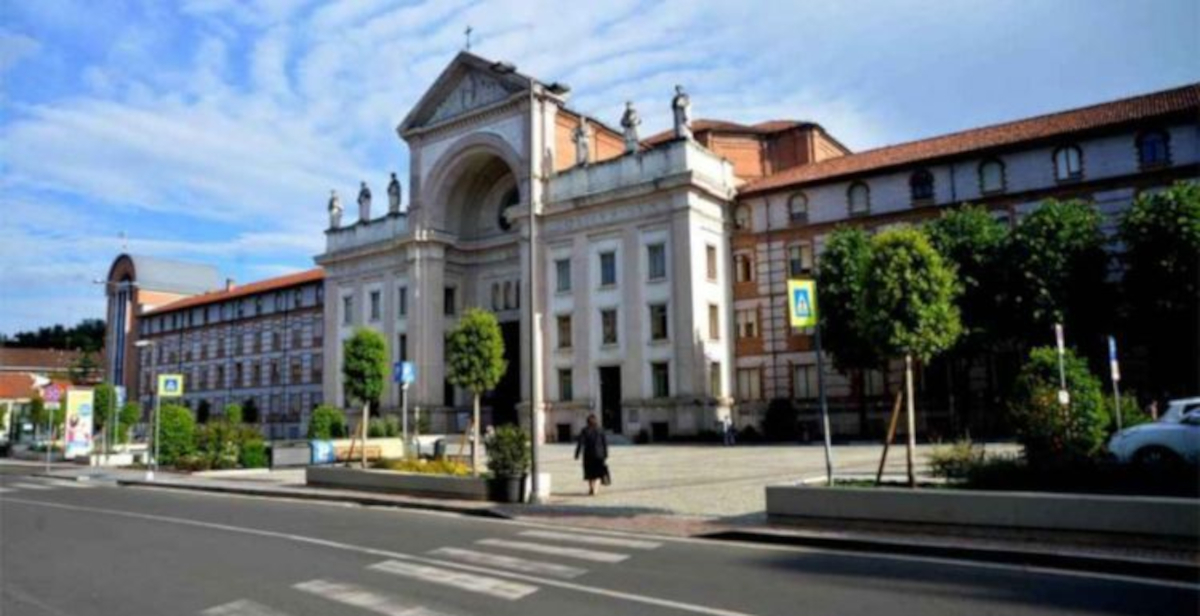Alba è la Capitale italiana dell’Arte Contemporanea 2027. E Giuli l'annuncia cantando Vasco Rossi