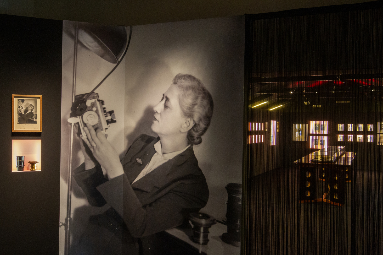 Milano, a Villa Necchi Campiglio una mostra dedicata a Ghitta Carell, fotografa ritrattista tra le due guerre