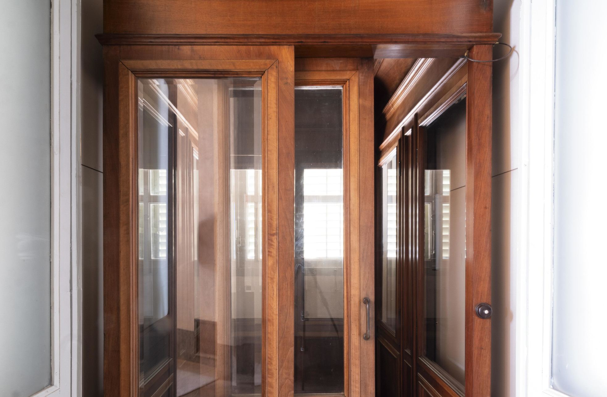 Stupinigi, restaurato l'ascensore storico, il “moderno ritrovato dell'industria” voluto dalla Regina Margherita