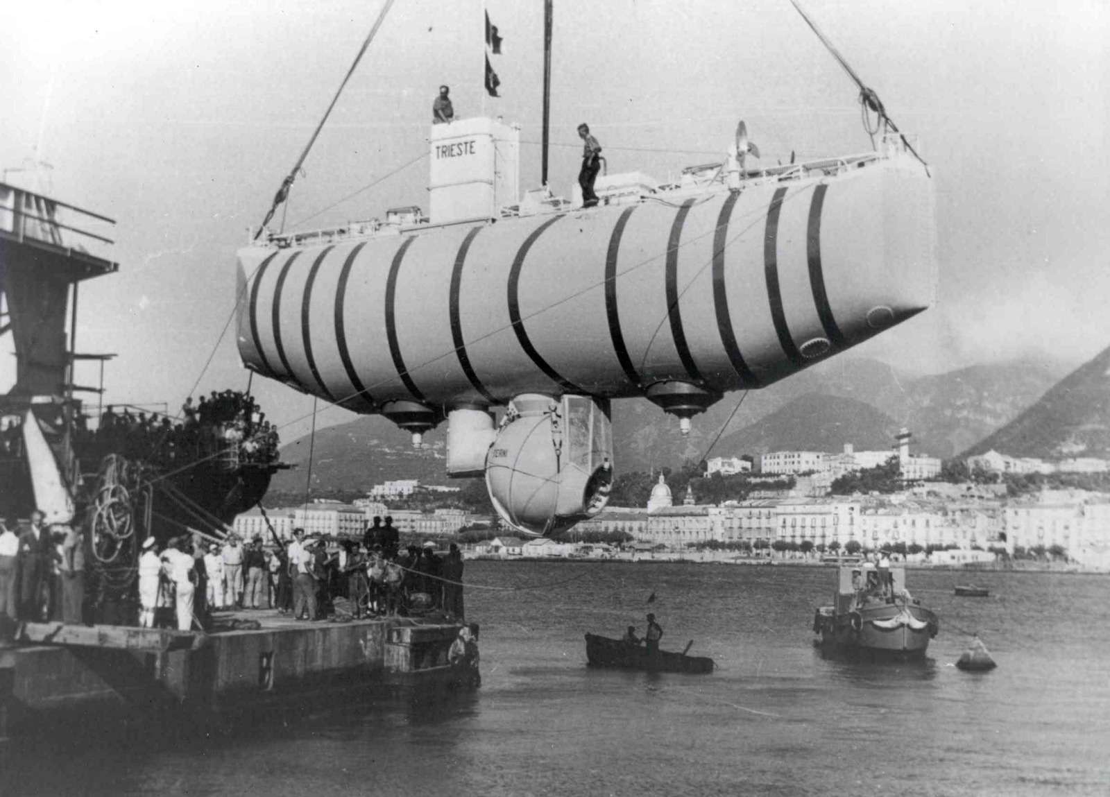 Il ritorno del batiscafo Trieste: la città celebra il suo eroe degli abissi