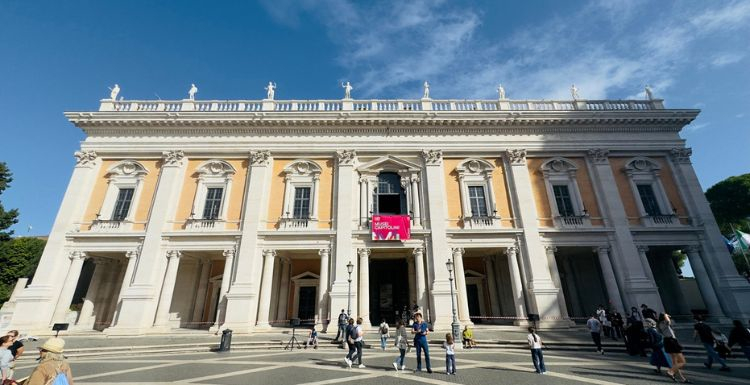 Campidoglio, completato il restauro dei prospetti di Palazzo dei Conservatori e Palazzo Nuovo