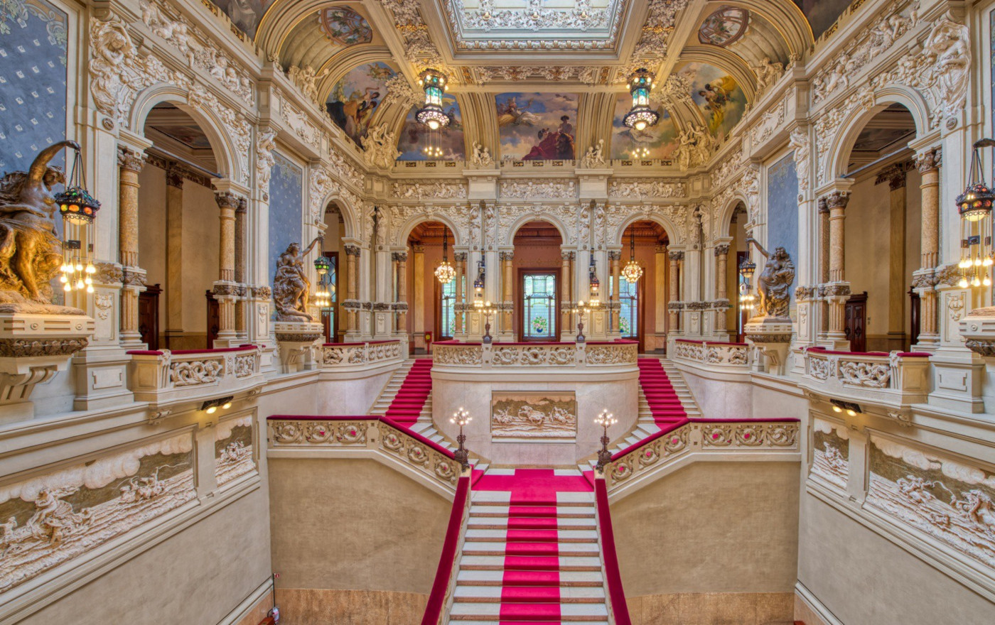 Torna l'Art Nouveau Week, l'iniziativa europea dedicata allo stile Liberty. Tema di quest'edizione: la farfalla