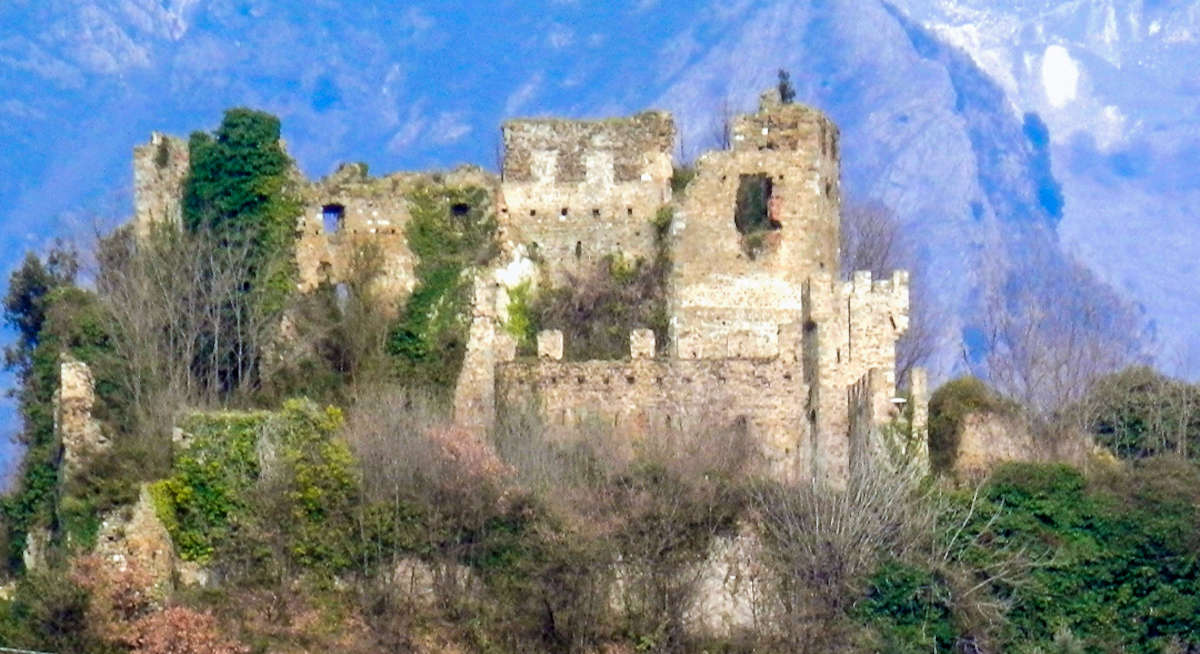 Il Ministero della Cultura promette 500mila euro per salvare il Castello di Moneta