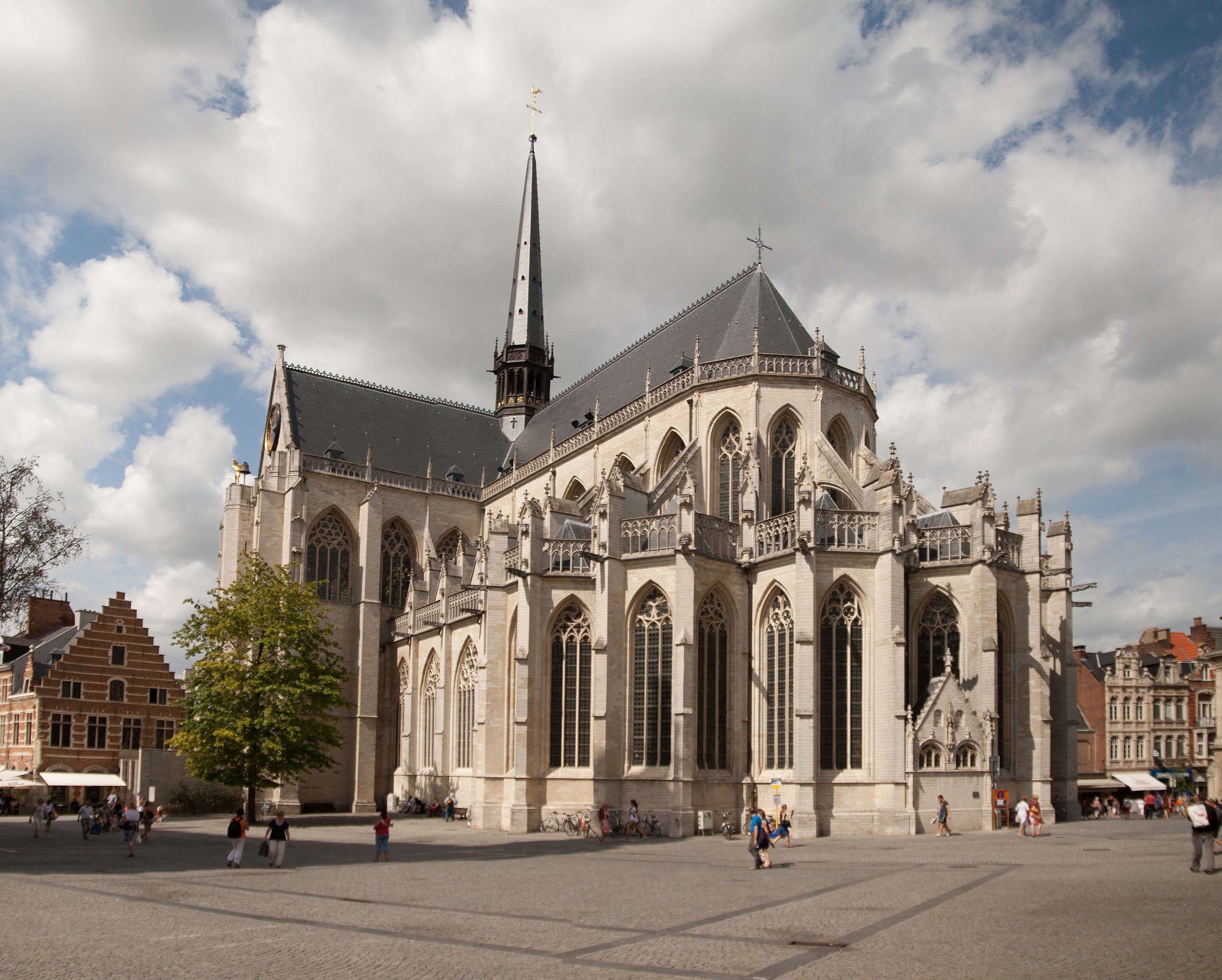 La chiesa di San Pietro a Lovanio, un gioiello del Gotico brabantino. In 12 tappe