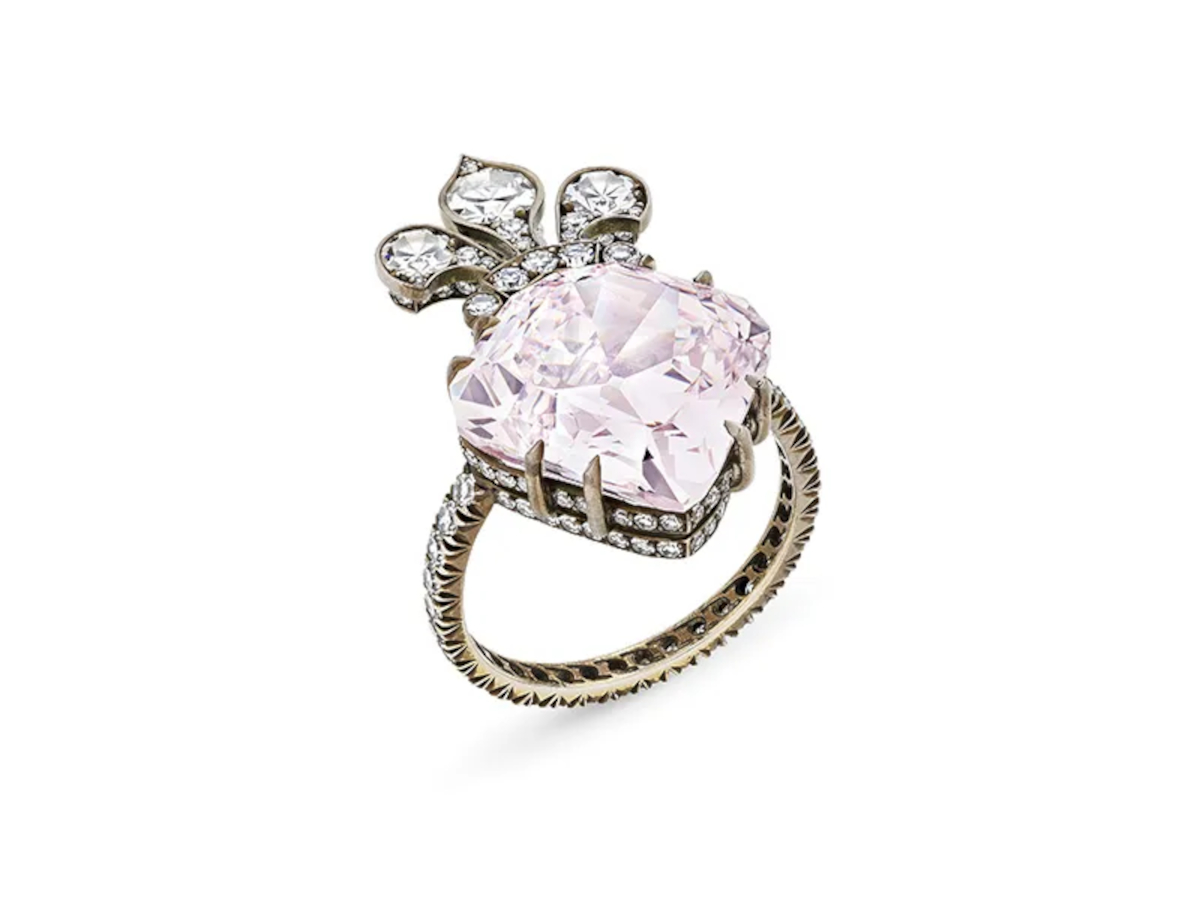 All’asta da Christie’s il diamante rosa di Maria Antonietta: stimato tra 3 e 5 milioni di dollari