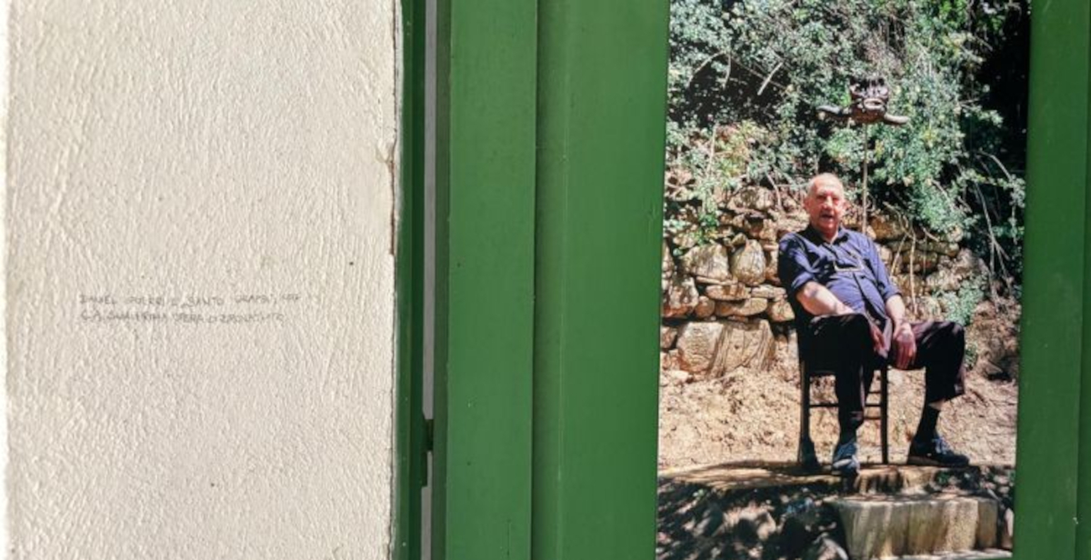 Un “Poesiealbum” per Daniel Spoerri: mostra e libro nel Giardino dove riposa l’artista