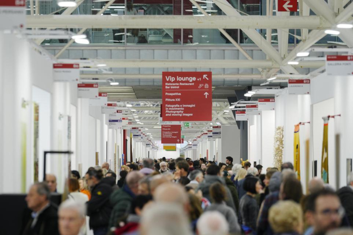 Bologna, tante novità per Arte Fiera 2026: nuova direzione artistica, nuovi curatori e riorganizzazione delle sezioni