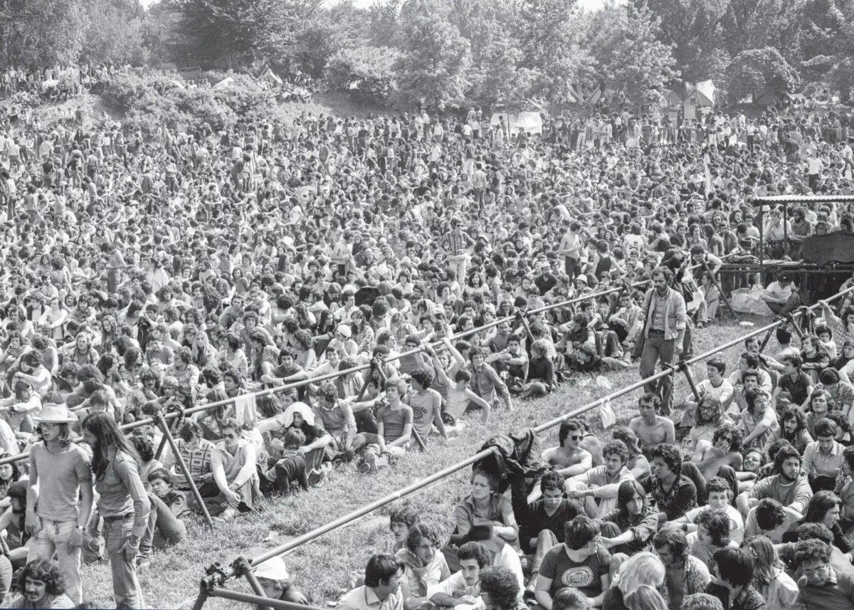 Milano, alla Fabbrica del Vapore 80 scatti raccontano il Festival di Re Nudo, la Woodstock all'italiana