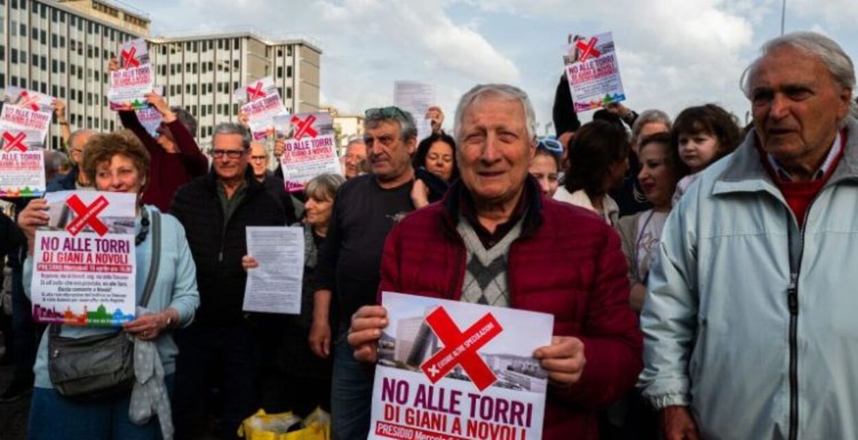 Firenze, i cittadini protestano durante il Forum del Turismo contro la città svenduta al lusso