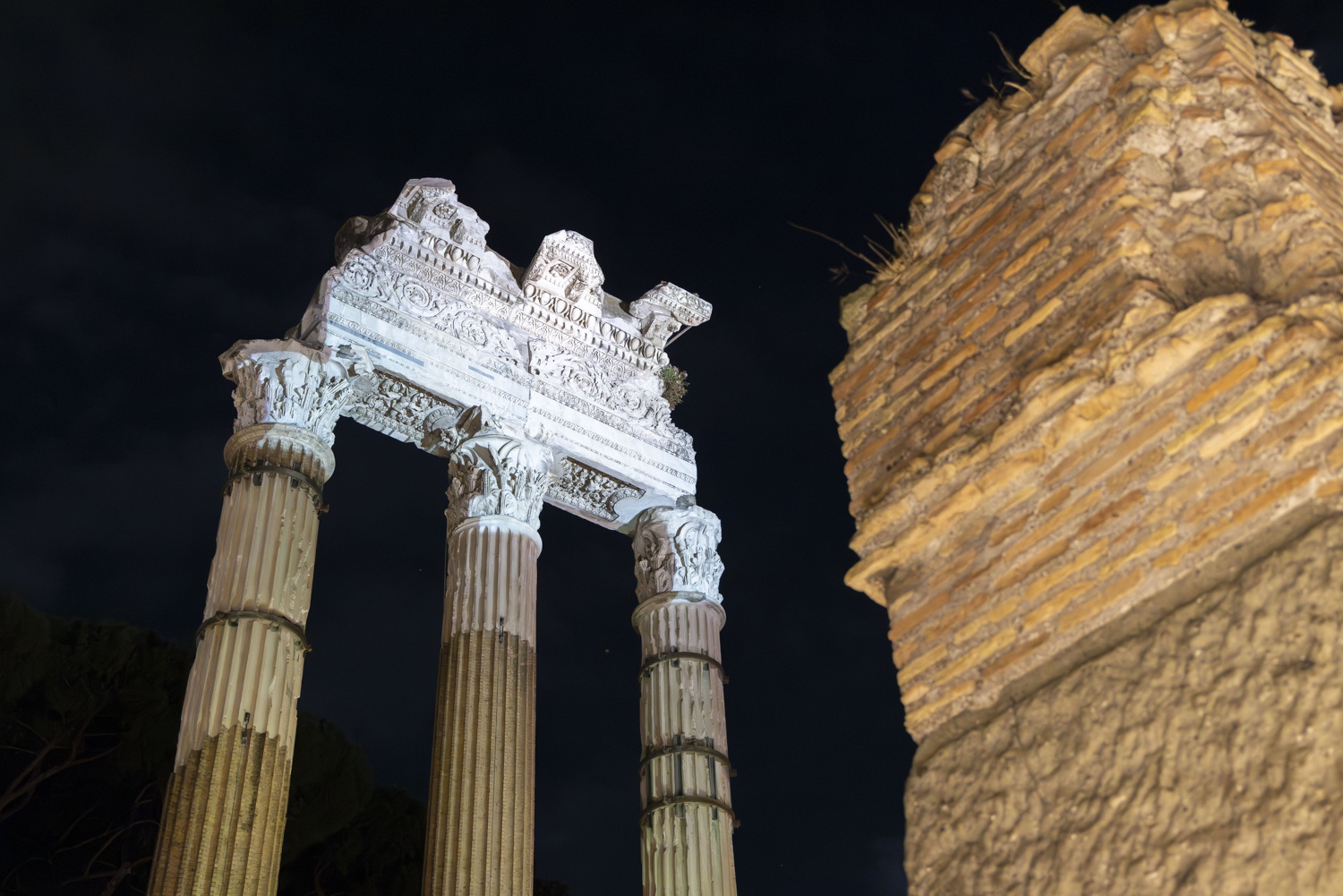 Passeggiate serali nella Roma antica: aperture straordinarie dell’area archeologica dei Fori Imperiali